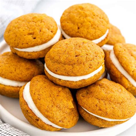 Pumpkin Whoopie Pies - Jessica Gavin