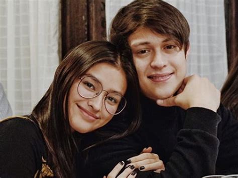 Enrique Gil introduces Liza Soberano to family in Spain