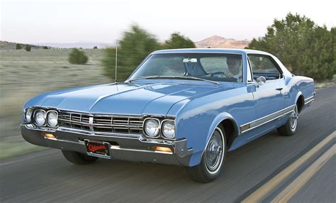 1966 Oldsmobile Jetstar 88 - Information and photos - MOMENTcar