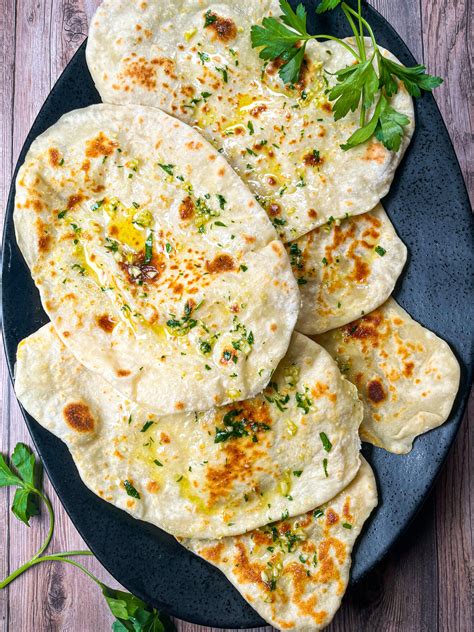 Easiest Garlic Naan Bread - Tastefully Grace