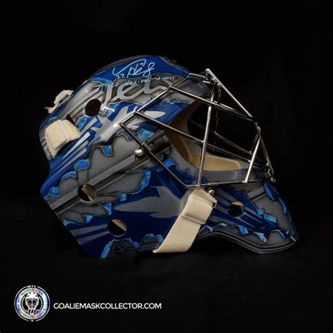 Connor Hellebuyck Silver All Star Year Signature Edition mask Signatur ...