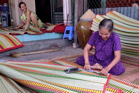 mat weaving village - Vietnam Vacation