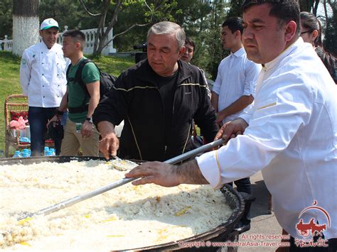 Uzbek Plov: Varieties, Myths and Legends