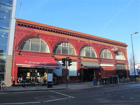 Caledonian Road tube station, Caledonian... © Mike Quinn cc-by-sa/2.0 :: Geograph Britain and ...