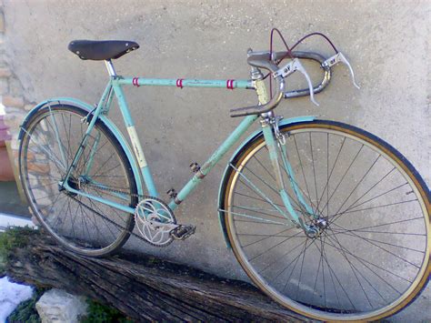 Vintage Italian Bicycle - Online Lesbian Stories