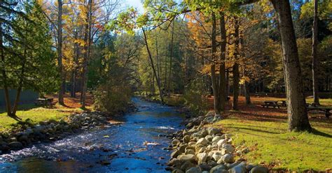 Why You Should Visit Saratoga Springs, NY in the Fall