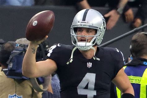 Derek Carr injury update: Raiders QB removed from final injury report for Week 8 vs. Saints ...