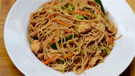 Chicken Noodles Chicken Chow Mein Recipe Chinese Noodles Chicken 0 ...