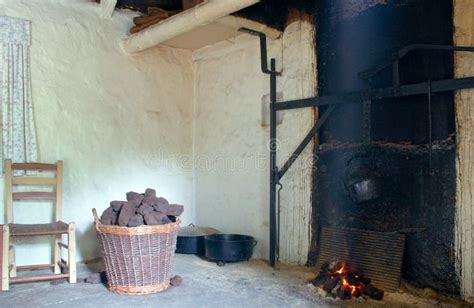 Old Irish Cottage Fireplace Stock Image - Image of cottage, pots: 12432585