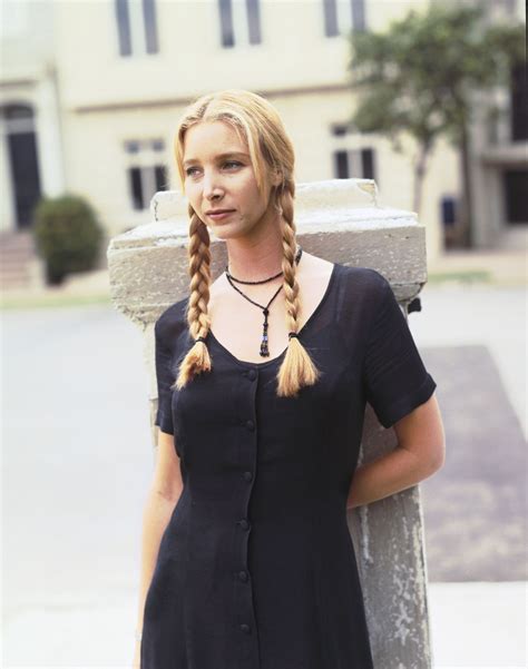 Friends S1 Lisa Kudrow as "Phoebe Buffay" | Princesas, Cabelo cacheado ...