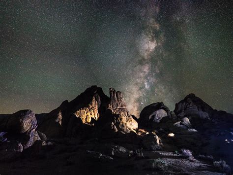 Alabama Hills | Lit by a flashlight shining through a gallon… | Flickr