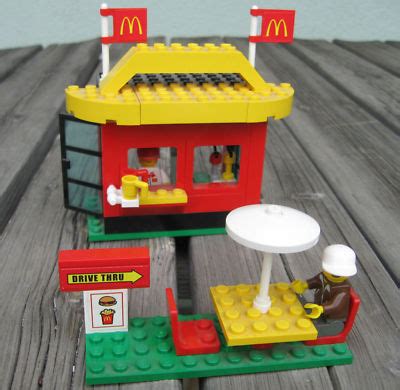 RARE LEGO McDONALDS DRIVE-THRU RESTAURANT - # 3438 | #155711052