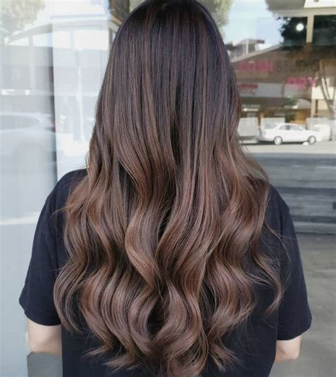 7 Tren Warna Cat Rambut Terbaik 2023 | Ada Ombre atau Highlight?