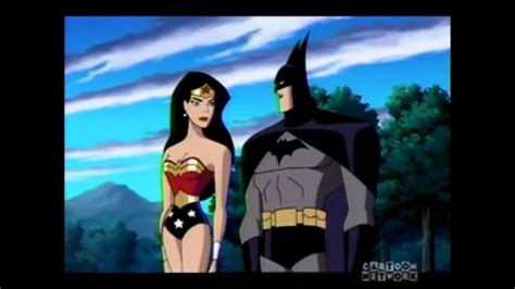 Wonderwoman And Batman Kiss