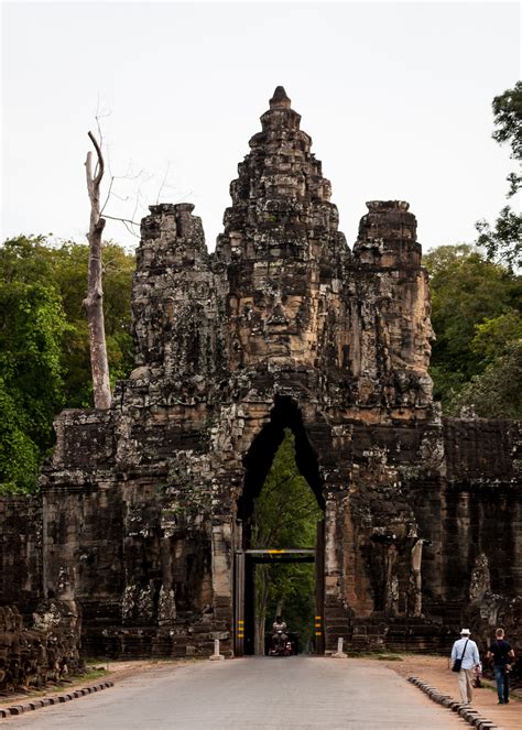 Bayon temple - HareeshClicks.Com