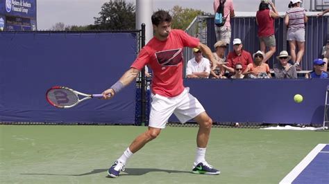 Djokovic Grip / How To Hit Your Forehand Like Novak Djokovic - YouTube / The three most commonly ...