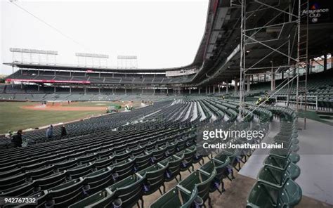 Wrigley Field Renovation Photos and Premium High Res Pictures - Getty ...