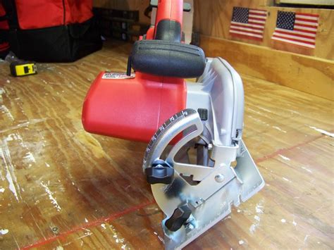 Milwaukee V28 Circular Saw Review - Tools In Action - Power Tools and Gear