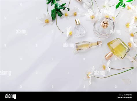 Perfume background hi-res stock photography and images - Alamy