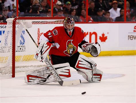 Will Craig Anderson's new goalie pads create a bigger five-hole ...