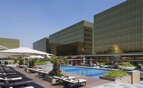 Best Luxury Hotels in Manila