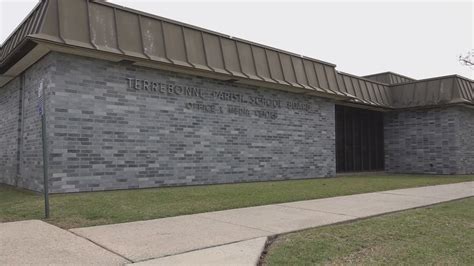 Three Terrebonne Parish schools facing shutdown, consolidation | wwltv.com