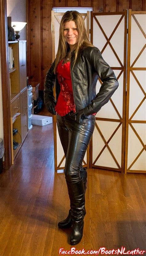 Elisabeth BootsNLeather.com | Dioses