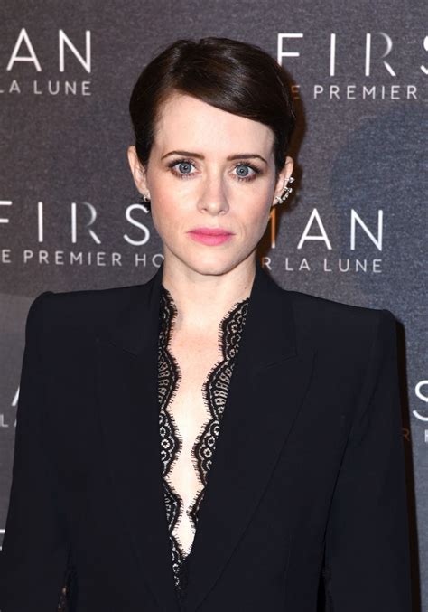 Claire Foy – “First Man” Premiere in Paris • CelebMafia