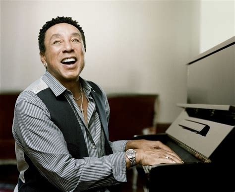 10 Best Smokey Robinson Songs of All Time - Singersroom.com