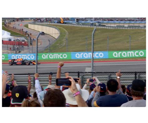 The crowd went absolutely WILD when Checo went into P1 During Q3. (Lots ...