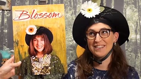 Mayim Bialik reunited with her 'Blossom' hat — and it was perfect ...