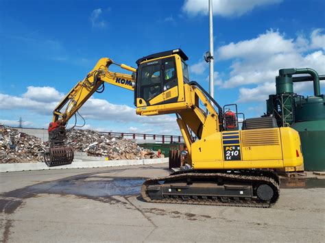 Raised Cab Excavator Hire | Komatsu PC210 With Kocurek Elevating Cab