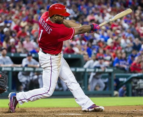 Texas Rangers shortstop Elvis Andrus (1) bats during the fifth inning ...