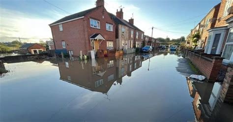 Floods mean many Nottinghamshire residents could be out of their homes for months ...