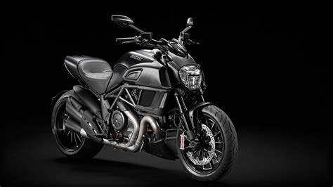 Ducati Diavel 1200cc Price (incl. GST) in India,Ratings, Reviews ...