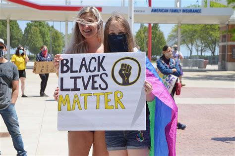 Milwaukee Pride marches in solidarity with Black Lives Matter ...