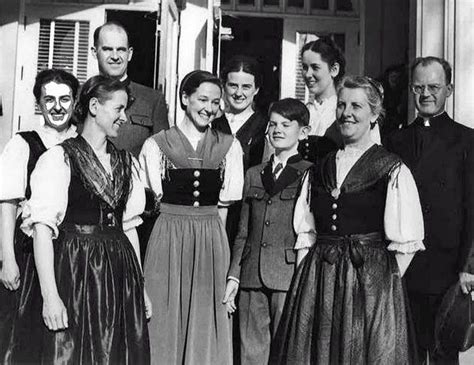 1905-1987: The real Maria von Trapp | Sound of music, Beautiful people ...