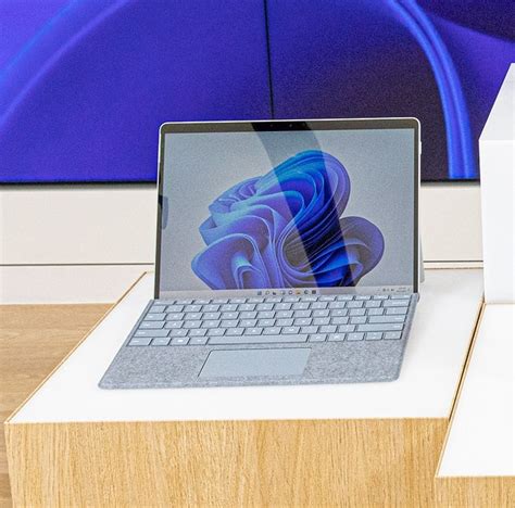 Microsoft Surface Pro 8 vs. Surface Pro 7: Are All the New Features Worth the Money? | PCMag