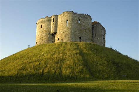 Norman Castles in England | Motte and bailey castle, Norman castle, Castle