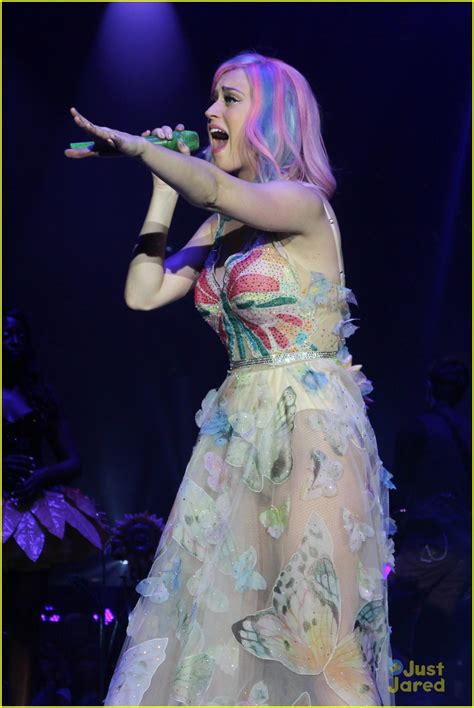 Full Sized Photo of see all of katy perry crazy prismatic tour costumes ...