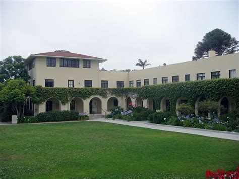 The Bishop's School - Gilman Hall, La Jolla