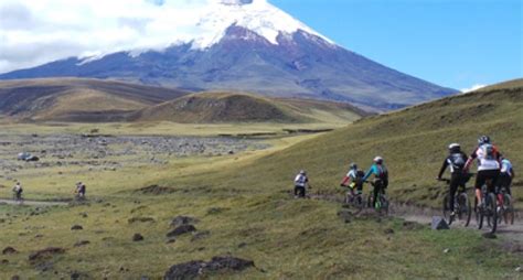 Hiking Cotopaxi Combined with Biking and Climbing - Nomadtrek Tour operator