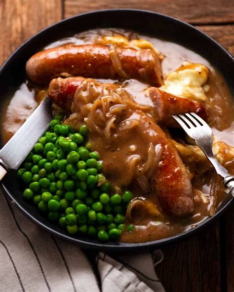 Bangers and Mash (Sausage with Onion Gravy) - KIF