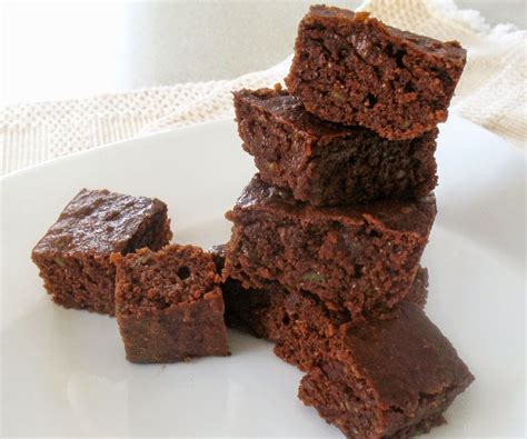 Avocado Brownies | Lisa's Kitchen | Vegetarian Recipes | Cooking Hints | Food & Nutrition Articles