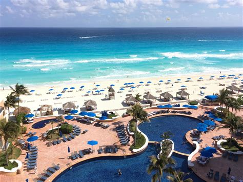 The Ritz-Carlton, Cancun Resort – Cancun, Mexico – Pool and Beach View ...