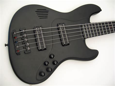 Soul Bass Gallery – BassLab – Basses & Guitars