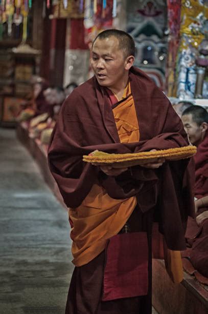 Ganden Monastery Foto Foto Foto Stok, Potret & Gambar Bebas Royalti - iStock