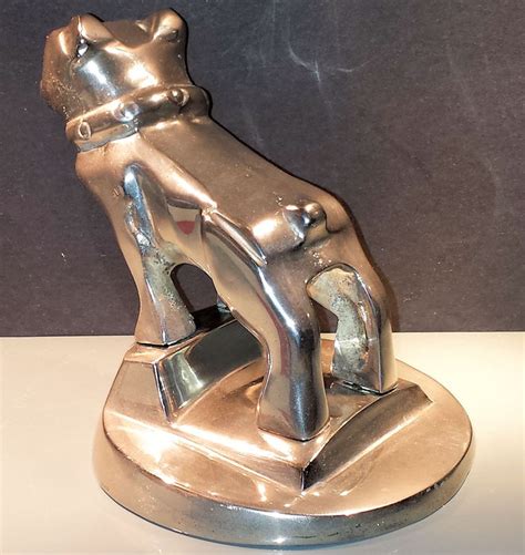 Mack Truck Bulldog Hood Ornament/Mascot - Chromed on base - Catawiki