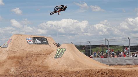 Kevin Peraza wins X Games BMX Dirt gold