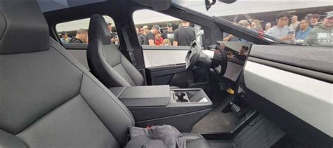 Así es el nuevo y futurista interior que tiene la camioneta eléctrica ...